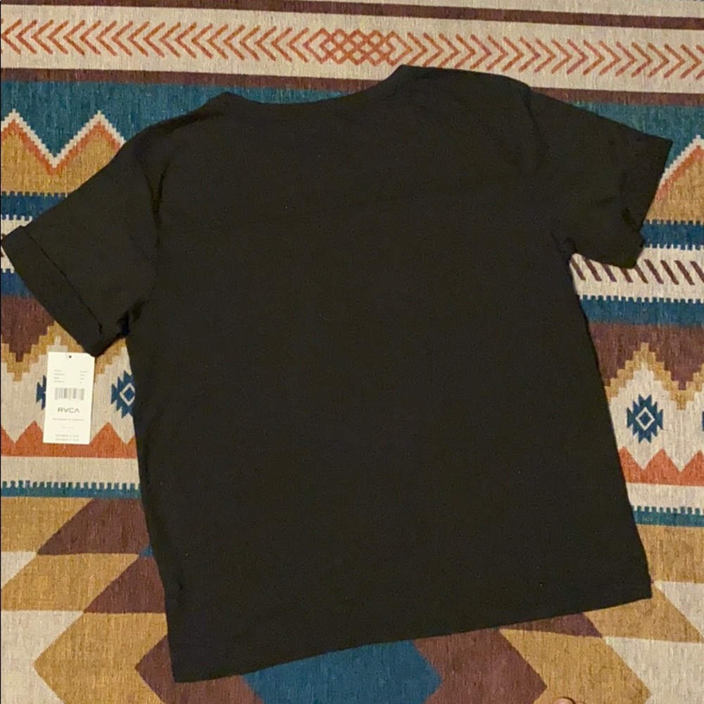 *NWT* RVCA TEE - Picture 2 of 4